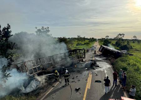 Acidente entre carretas deixa dois motoristas mortos na MS-276 em Batayporã